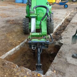 Prace nad odwodnieniem placu gospodarczego